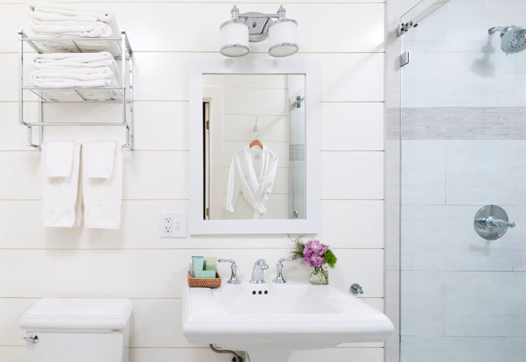 BrassLanternbathrooms 768x528