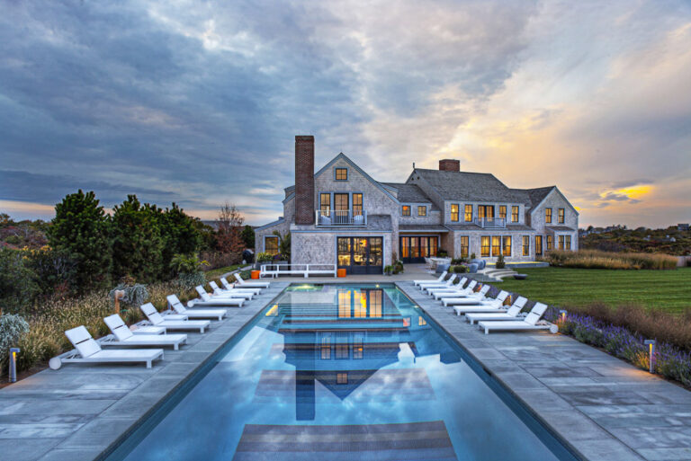 Contemporary Squam Residence on Nantucket Island 11 768x513